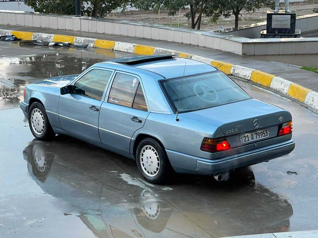 مارسيدس دب موديل 85 محدث 1992 كير و محرك بطه 2500 ديلگو تبريد تتفيه شغال جام كاربائي صبغ للجماليه فقط بدون ضرر بدون خياس قواعد دبلات سليمه رقم اربيل دولي سنويه هزه ليغايه 2027 شرط تحويل وكاله سياره جاهزه سعر 62 بي مجال *********** مكاني كركوك كركوك, العراق
