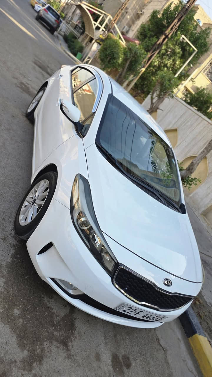 كيا سيراتو 2018 خليجي 
كير محرك مكفول محرك 1600 دوش 
تخم تاير تبريد ثلج صدرها جديد على وضع شركه ما مبدل 
تبريد ثلج مري شفط بيها السعر 128 بيها مجال 
الاستفسار *********** مكاني بغداد السيديه
