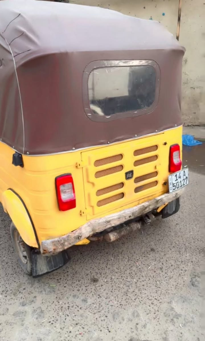 السلام عليكم تكتك باجاج للبيع موديل 20داخله عل 21نضيفه رقم وسنويه اصولي تحويل ثاني يوم مجفته تجفيت شركه مابيها خياسات و مابيها نقص  رايدها 4800وبيها مجال شي قليل ال مو شراي لايدخل دوم


**إذا كنت صاحب هذا الإعلان وتريد حذفه لأي سبب، رجاءا أرسل رسالة إلى الدعم الفني**