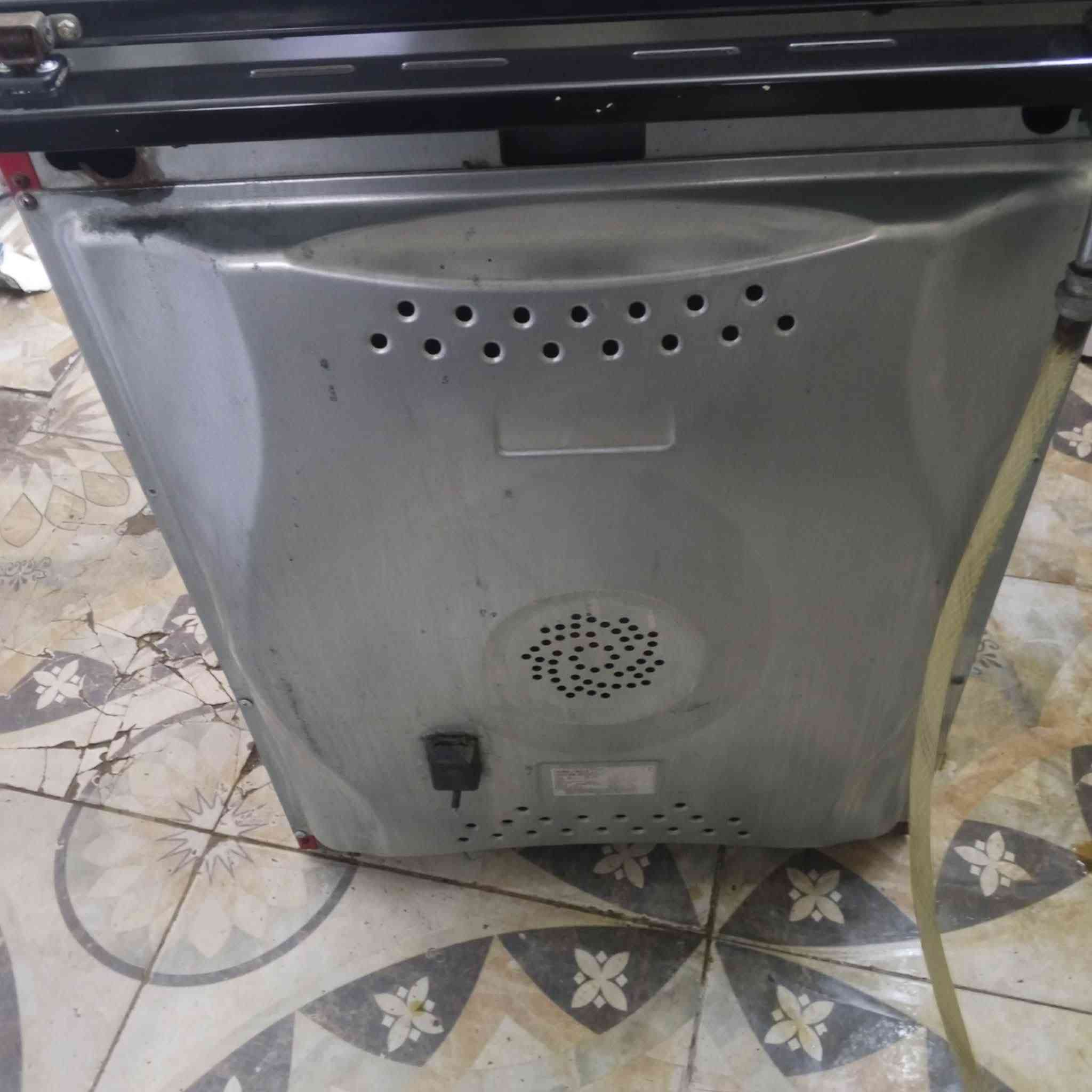 سلام عليكم عندي طباخ لل بيع شرط
تجي تفحص او تاخد سعر 65 مكاني 
كركوك حي وحده رقم ***********
