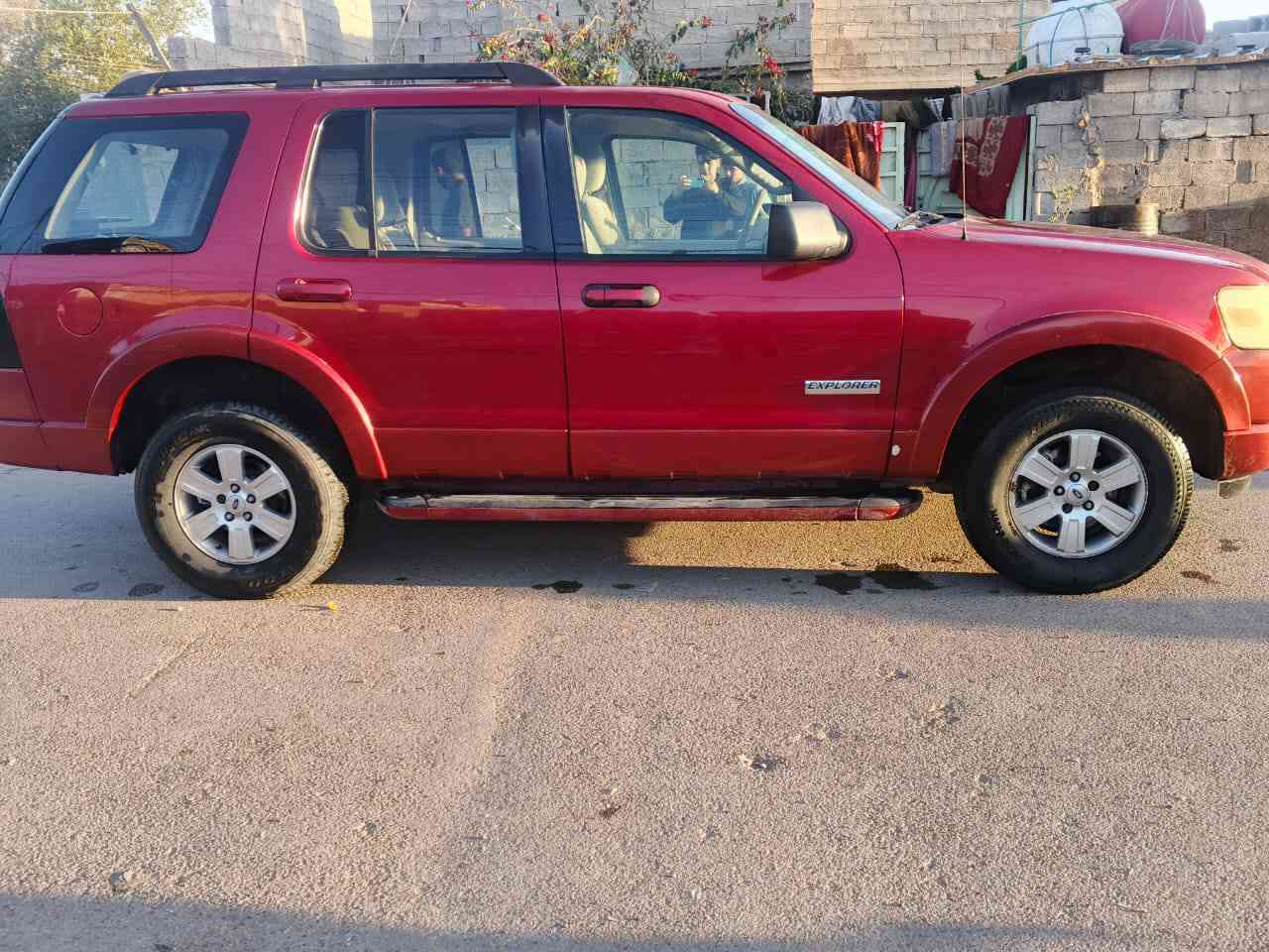 اسلام عليكم فورت اكسبلور موديل 2006 سبعه راكب فول مواصفات مكينه كير خير من الله تخم تأيرات  وصدر امامي خلفي تتفءه تبريد كهربائيات كله شغاله خير من الله سعر 80وبيه مجال  للاستفسار *********** عنوان بغداد الحسينيه
