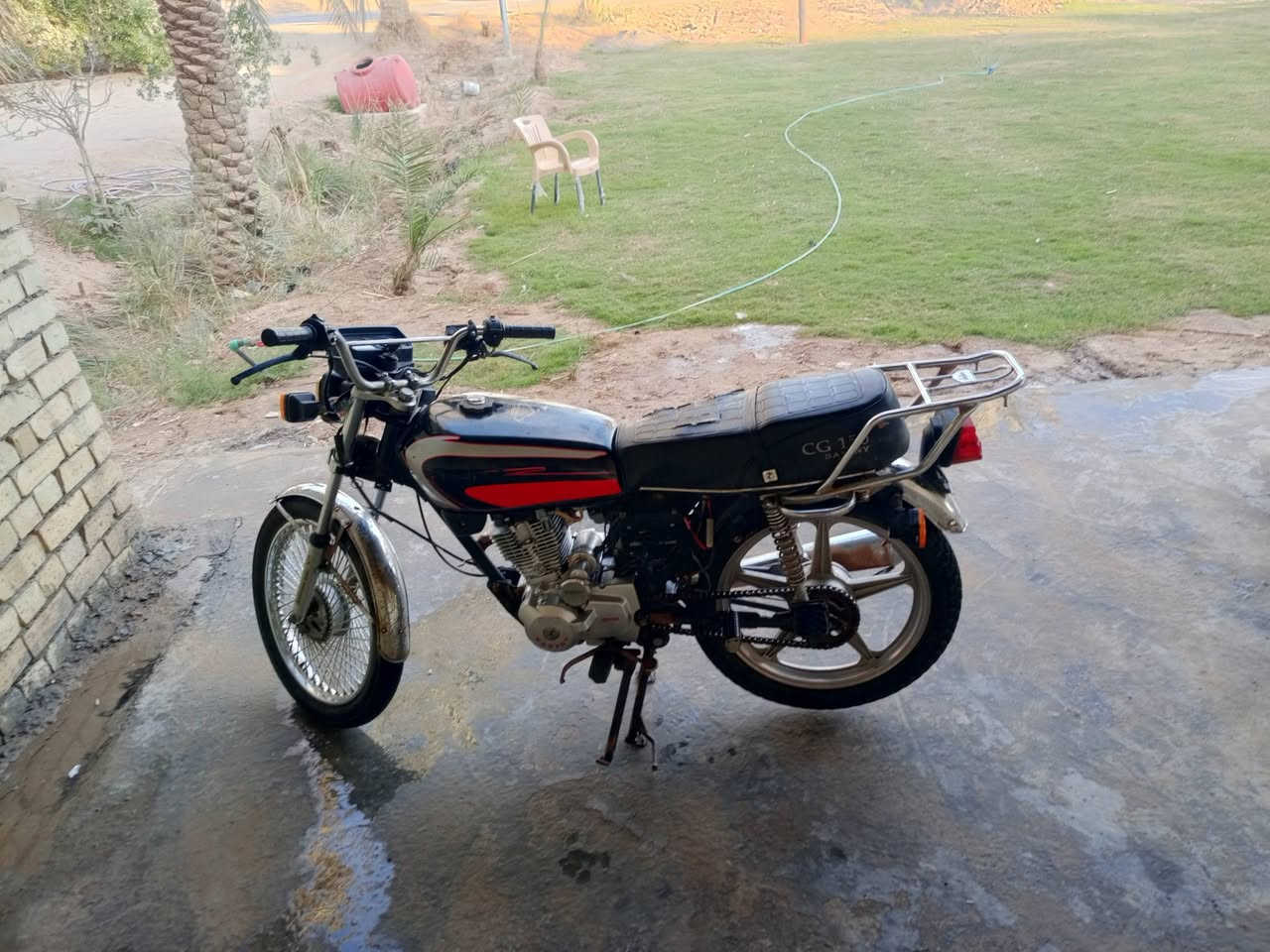 السلام عليكم البيع سفان مديل 20 دراجه محرك ما مفتوح برغي بيه اوراق صولي وكامله مكمله نكره سلف الشراي يجي خاص مكاني كربلاء طوريج سياحي سعر 400 وبيه مجال الشراي ***********
