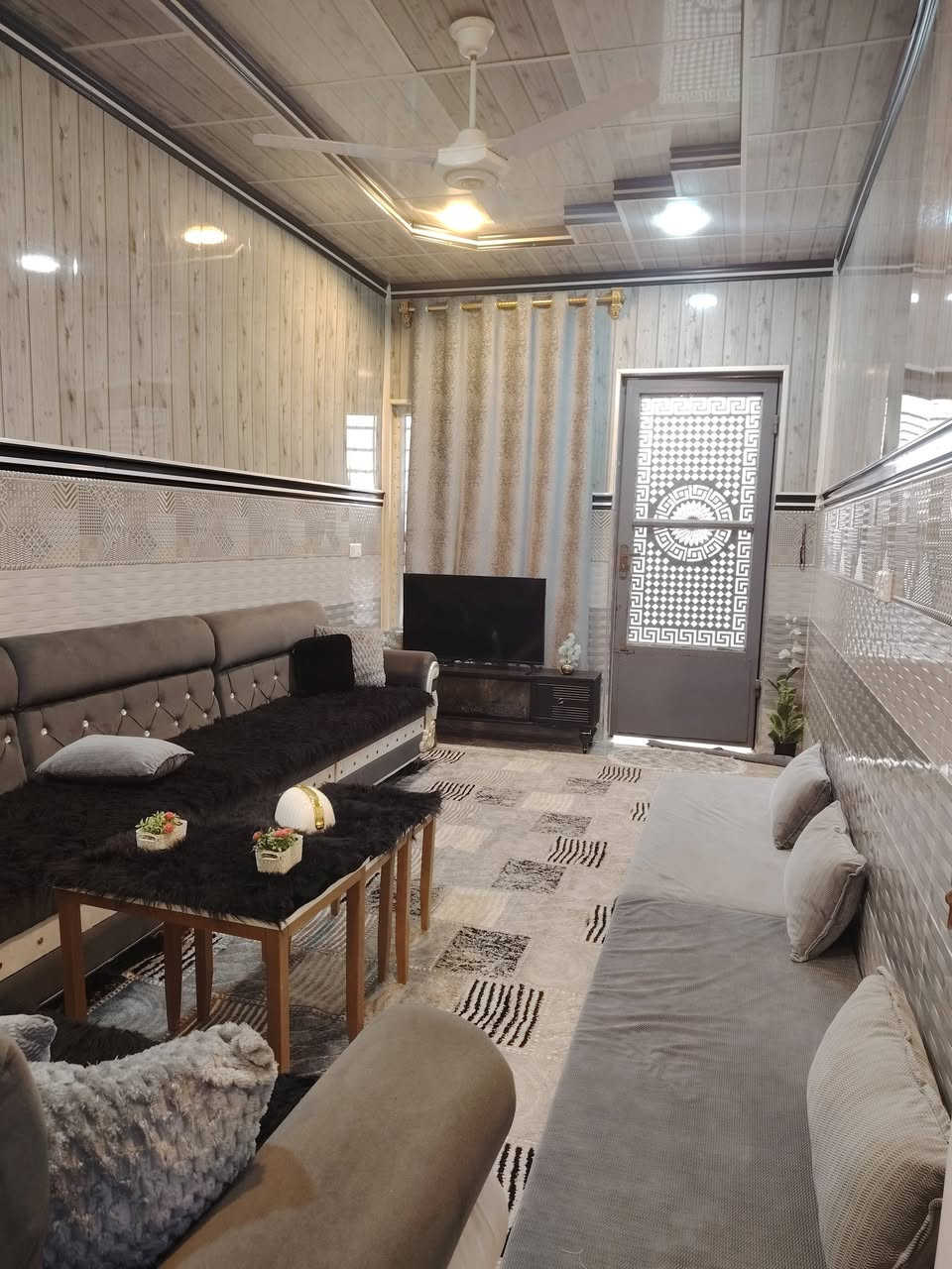 للبيع للبيع
دارللبيع مساحه  100 متر♻️♻️♻️
موصل حي الانتصار شارع 60 من جهه الميثاق♻️♻️
♻️♻️♻️♻️♻️♻️♻️♻️♻️♻️♻️♻️♻️♻️♻️
يتكون من غرفة نوم وهول وستقبال ومطبخ وصحيات♻️ وبيتونه ♻️♻️♻️♻️♻️♻️♻️♻️♻️♻️♻️♻️♻️♻️

🗒️سند طابو الزهور شرط التحويل 👉👉 

للاستفسار الاتصال ع الارقام التاليه  السعر 65 وبي مجال 

***********☎️ وتساب ابو حيدر النمراوي

***********☎️ وتساب ابو مصطفى
