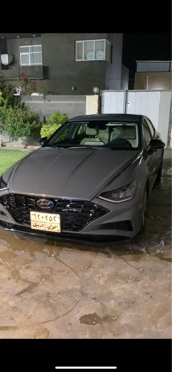 سوناتا ٢٠٢٠ sel وارد امريكي
موصفاتها الsel معروفه 
محرك 2.5 gdi 
گير DCT ٨ نمر
رادار / تحديد مسار / نقط عمياء/ اوتو هولد /شاشه حجم الوسط
السياره حادثها بابين صبغ مو تبديل جهة السايق وبيها بارد بالجاملغات اقل الشبر بصف البيبان بنفس الجهة ايرباگ برده فقط  
وهنا بالعراق صار بيها اثر حالوب بس مو قوي بس ٢ قويات بالبنيد ومبينات بالصوره
السياره حاليا ماشيه 84000 km وقابل للزياده
السياره بأسم شركة رشيد تريد وكاله تريد تحويل
السنويه تسقط شهر ال١٢ بال٢٠٢٦ 
السياره بدون فتحة بس اني مغلف القماره جمالية
مكاني النجف
السعر ١٥٣ وبيها مجال بسيط
 
*********** 
حبايب بيع نقدي فقط فقط فقط
واذا شفتها متسوه سعرها ان شاءالله تحصل اغات اغاتها بسعر ارخص النجف, العراق
