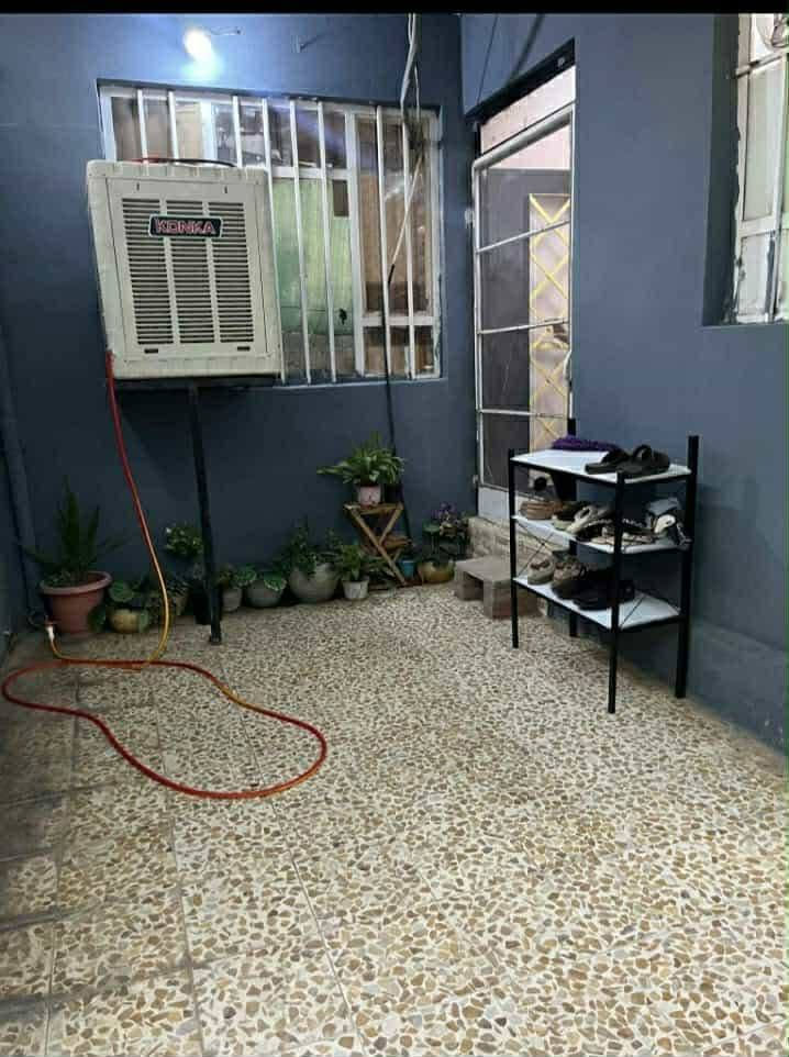 بيت للبيع مساحه ١٢٣متر قريب علشارع العام جامع المهاجرين كارت بلديه باقي علتقييم السعر ٤٥
***********
***********
