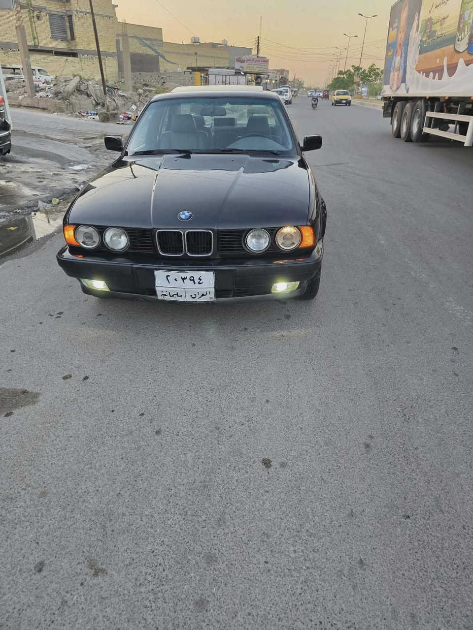 حجم 525 مسكر فانوس
موديل 1992 

مصبوغه عام رقم أربيل بسمي 

بيها طخه بسيطه من ورى 

محرك كير تبريد صدر امامي خلفي كلها كفاله 
سياره جاهزه من كلشي 

سلايت مابيها اي نقص سعر 77

مكاني بغداد 

***********
