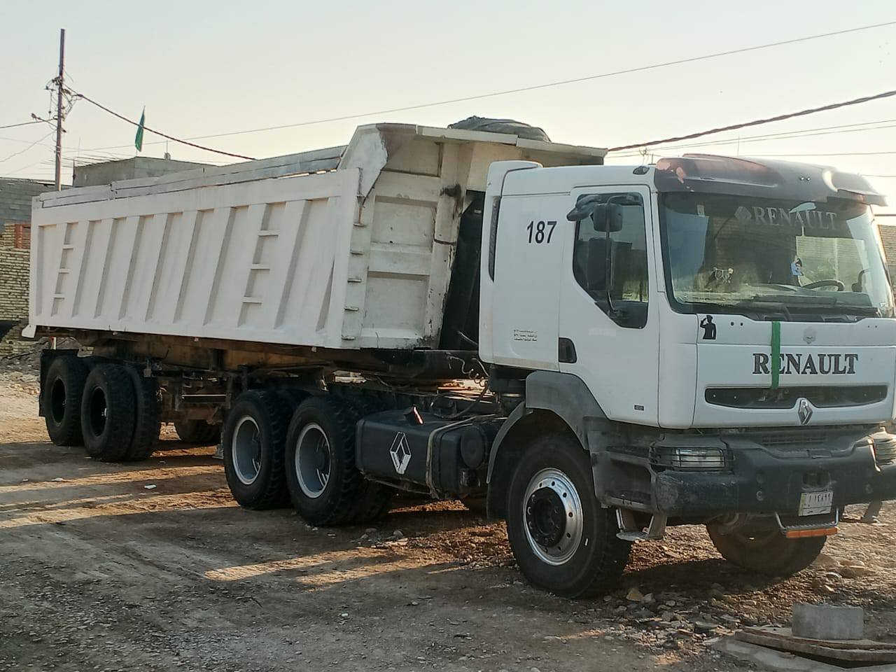 السلام عليكم رينو موديل 2005 للبيع راس وعربانه جاهزه للعمل تخم تاير *********** مكلف بالنشر
