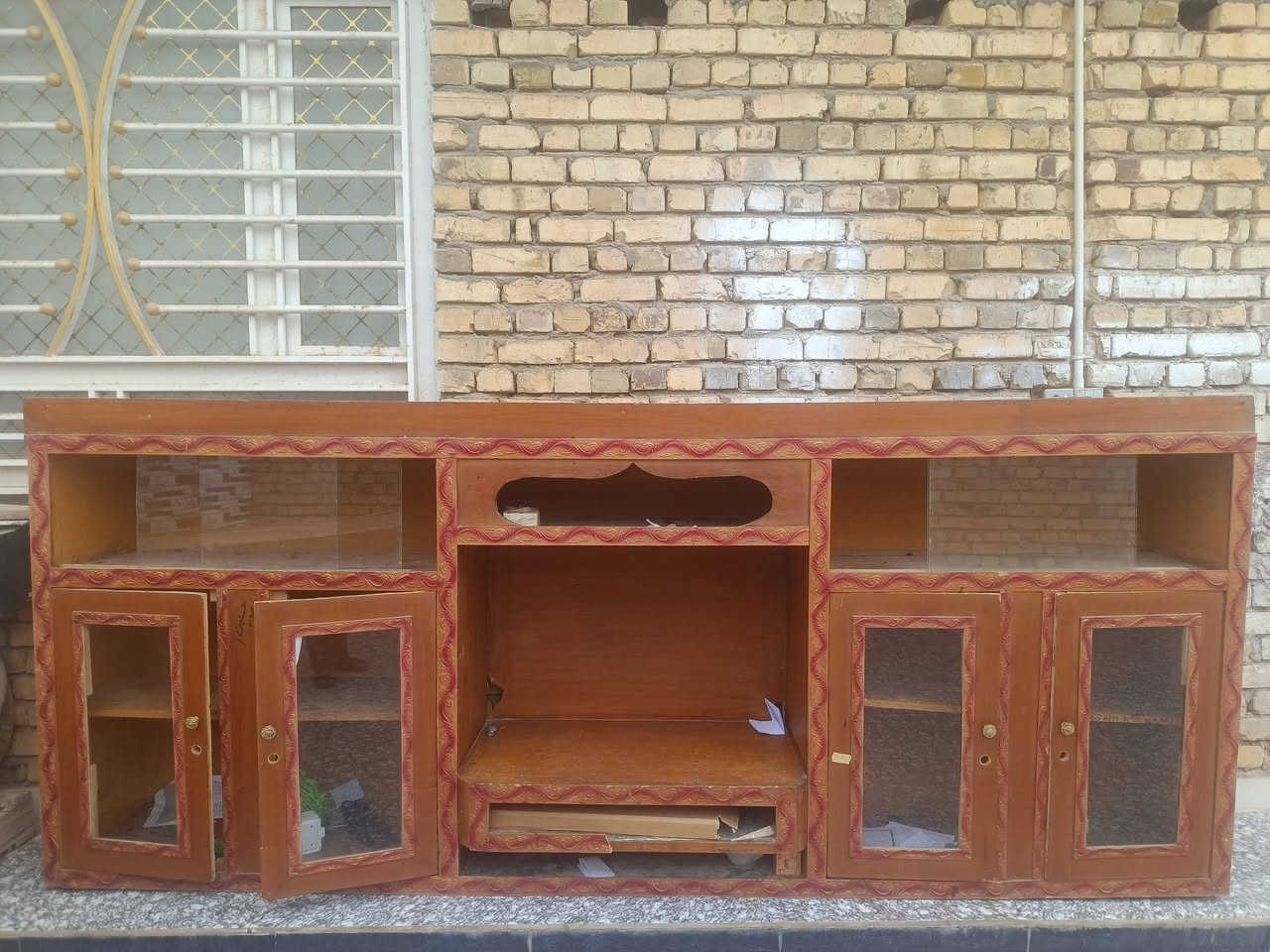 معرض تفصال قوي  قطعتين السعر جوه السوگ..


**إذا كنت صاحب هذا الإعلان وتريد حذفه لأي سبب، رجاءا أرسل رسالة إلى الدعم الفني**