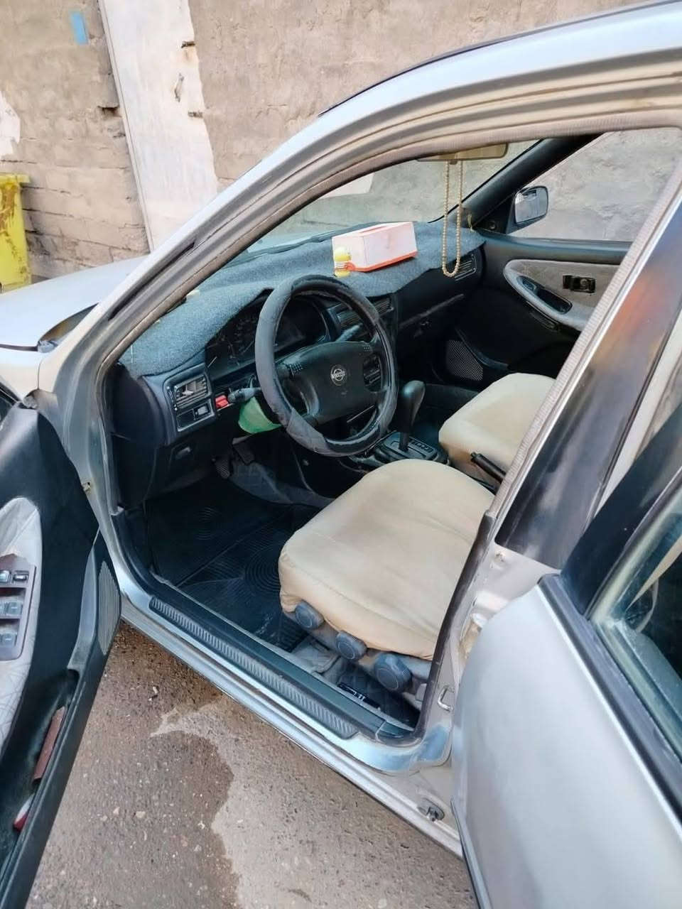 نيسان صني ستيشن 91 رقم كربلاء مشروع وطني راعيها بالبصرة سعرها 35 رقمي ***********
