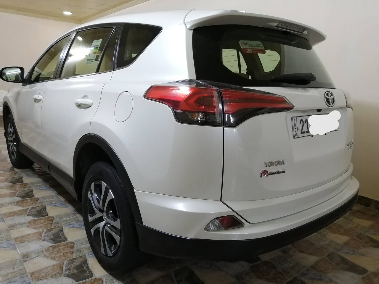 السلام عليكم. راف4 خليجي موديل ٢٠١٨ ماشية ٤٤٠٠٠سيارة جديدة ١٠٠/١٠٠ بأسمي السعر ٢٢٠$مكاني كركوك. ***********
