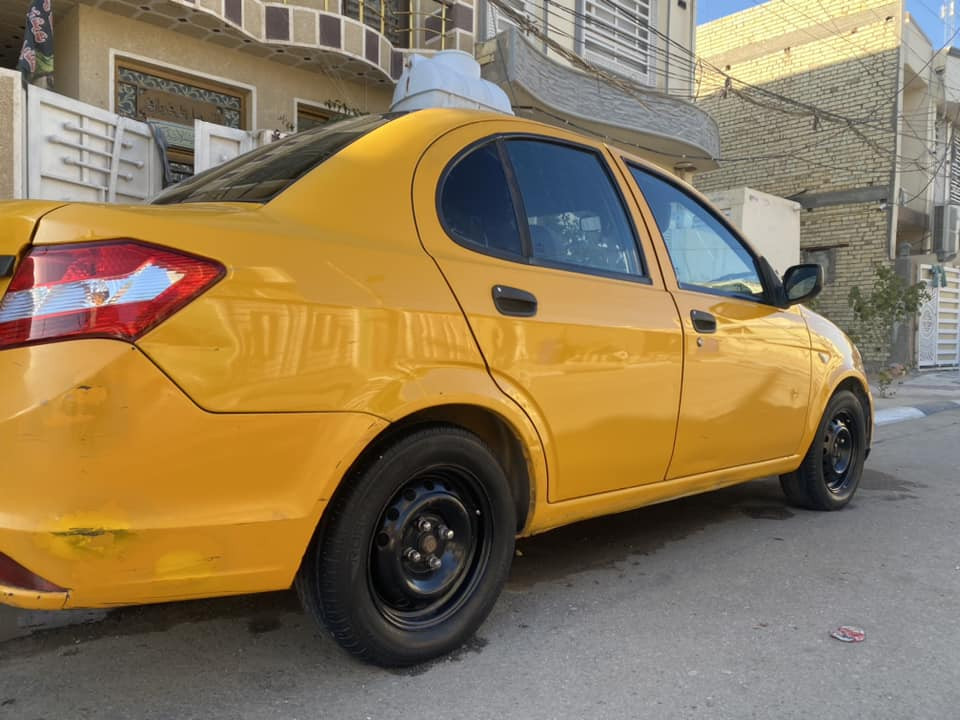 السلام عليكم للبيع ساينا 20 سيارة حلوه وخير من الله بيه صفحت سايق مبدل جاملغ وباب خلف سايق مختصر للكلام ابيع بيه صفحه وتجي وتشوف بعينك واني خادم السعر 48 مكاني كربلاء استفسار 
‏ ‭0776 397 4930‬
