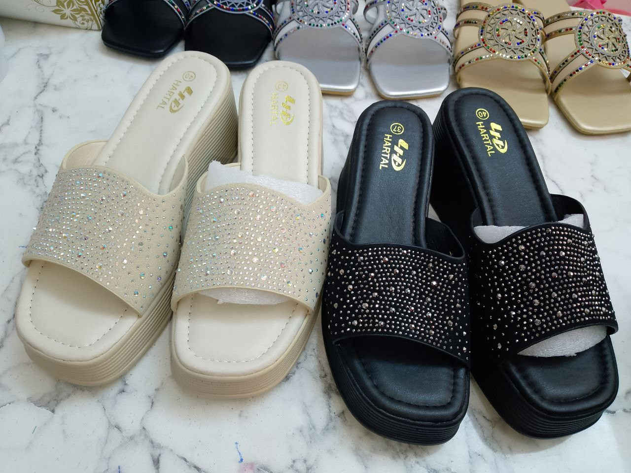 تواصل على رقم ***********
