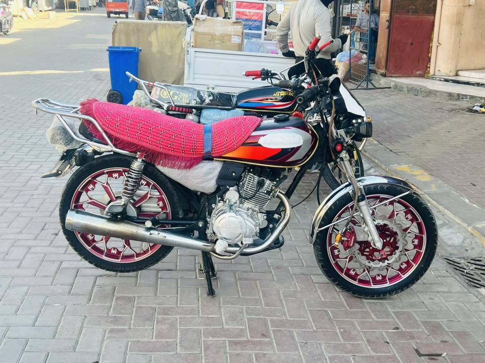 دراجه للبيع نامه برو مديل ٢٥ الدراجه مكفول اي نقص ما بيها محرك ٢٠٠ 
سعر ٦٥٠ 
مكلف بل نشر لحد يراسني 
مكان ديالى جلولاء 
***********
