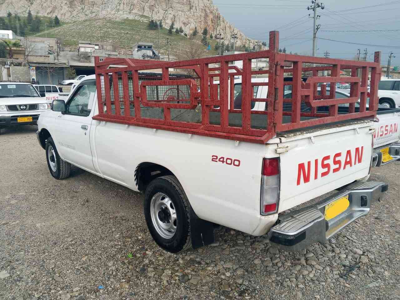 نیسان تاک 2002...بۆ فرۆشتن 😇
ئاڕمی پلاستیک سلێیمانی....بەشەرتی غەرامە ....
4 تایەی لۆکی لەژێرە ....زۆر جوان بێ مووشکیلەیە
بەشەرتی گێڕ و مەکینە و ئەکسل ....چەمچەو ناو بۆدی 
2 پارچەی بۆیاخە ....هەیکەلی زۆر جوان و ڕێک و پێکە
*********** واتسئەپ.... تەبریدە ......
*********** ڤایبەر...........ئەدمین 😍
