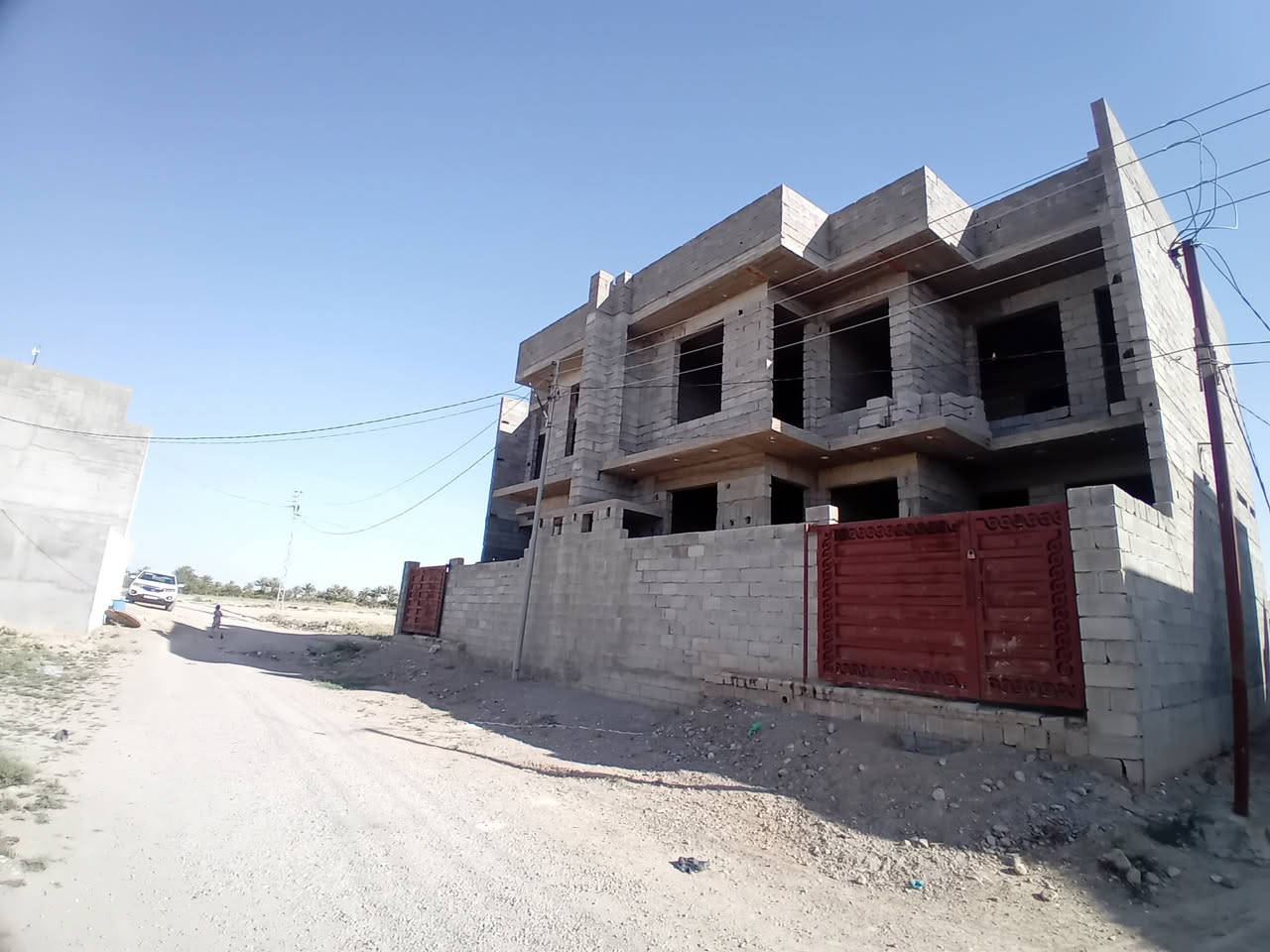 هياكل عدد ٢  ركن مساحة كل هيكل ١٣٠ متر    مجموع ٢٦٠ متر 
طابو زراعي رسمي سند ٢٥ في حي فدعم  . 
بداية الحي على النهر الصب خلف دار استاذ نهاد ابو لجين . 
شارع ٨ متر .  مي وكهرباء بلباب. 
يحتوي كل مشتمل على طابقين   .
الطابق الأرضي/ غرفة نوم مع صاله مع مطبخ مع استقبال مع صحيات مع كراج سيارة.  
الطابق العلوي/  ثلاث غرف نوم في كل مشتمل مع صحيات 
معروضات للبيع بسعر   ١٢٣ مليون . وبيهن مجال قابلات للتفاوض 
ملاحظة/ البيع الاثنين معا .   ماسسات مجاري 
للإستفسار  ***********
