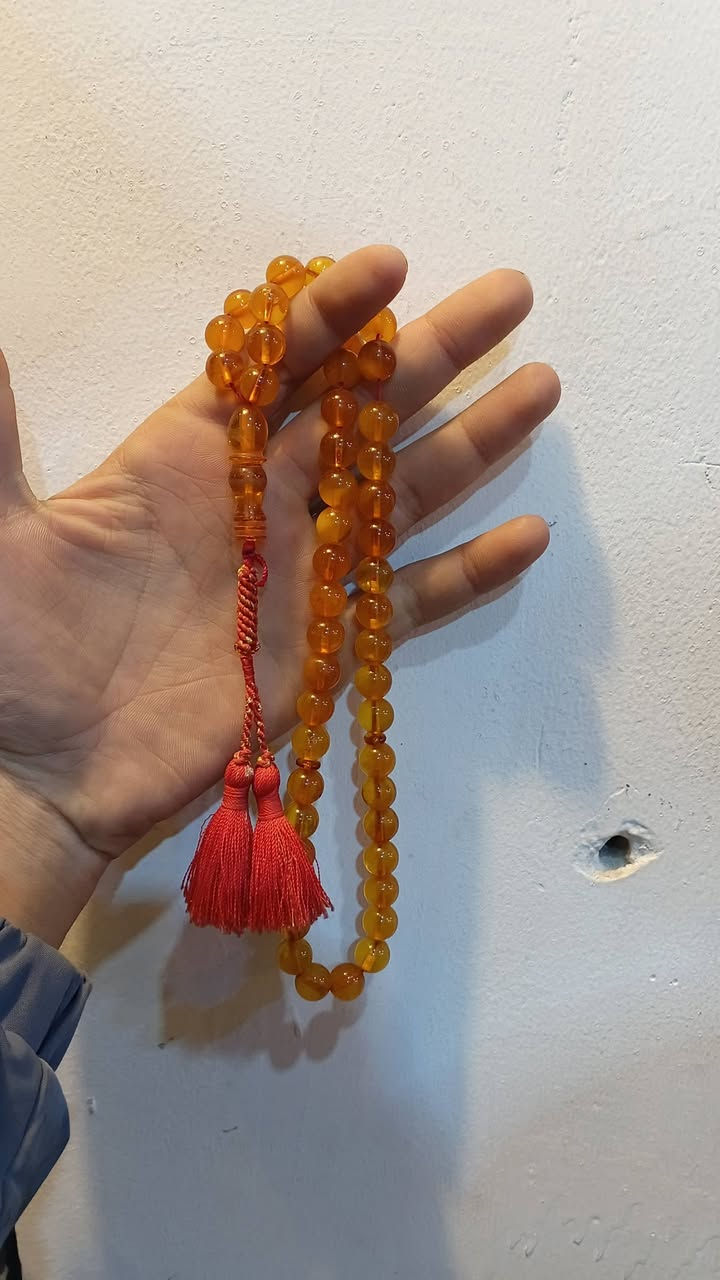 مكلف بلنشر كهرب بولوني حر حر بيها كسر بل شاهد السبحه اصل عقود قديم وزن 30سعر الغرام 13دولار اصليه ذمه ذمه تواصل معه صاحب المسباح ***********
