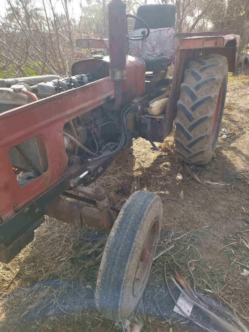 سلام عليكم
عنتر 71 بدون   جاهزه على الكراب  مكينه كير  هيدروليك سعره 2750   رقم الهاتف ***********
