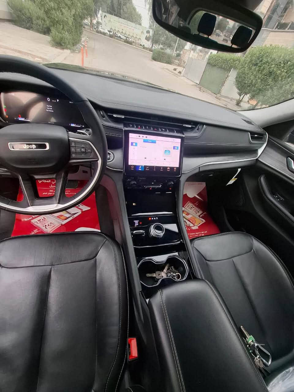 السلام عليكم 🫡 

للبيع Jeep Grand Cherokee 

موديل 2023 فئة Limted  فووول عدة الفتحة

السيارة 7 راكب منفصل 

3 قطع تبريد  و جنطة كهرباء و شاشة كبيرة و شفتات ستيرن 

رادار امامي 

4 ويال

كشنات جلد وكهرباء وتدفئة

ستيرن خياط وتدفئة 

مكينة 3600

الابواب والدشبول مطعمة بصاج 

حساس خلفي و توقف ذاتي 

رادارات جوانب 

السيارة ماشية 10 الالف بامريكا ومشت يمي 11 الف

السيارة استخدام شخصي 

حادث السيارة جاملغ وبنيد بدون اي داخل بدون ايرباك

وسيارة بدنة وراديترات وتبريد وبراكيت وفلينة وداعمية علة 

وضع الشركة السيارة سيارة مبدلة بيها جاملغ وبنيد فقط كشر

السيارة مكانها في بغداد (البياع)

رقم الهاتف ***********

ورقم الهاتف الثاني ***********

السعر 290 🔥
