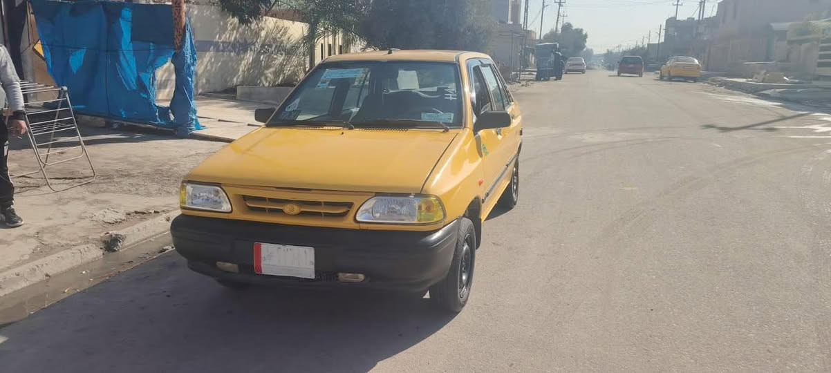 سلام عليكم سايبه للبيع محرك كير شرط كوبون بانزين بيه شواصي لا كسر ولا لحيم طخم امامي خلفي جديد باتري جديد طخم تايرات جدد شرط تحويل سعر 28 وبيه مجال 

‭+964 781 649 4778‬
