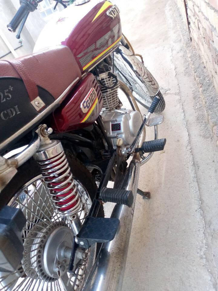 سلام عليكم دراجه للبيع سونك موديل 23
أوراق اصولي مكاني حله حمزه الغربي 

السعر خاص *********** 
مامتواجد خاص
