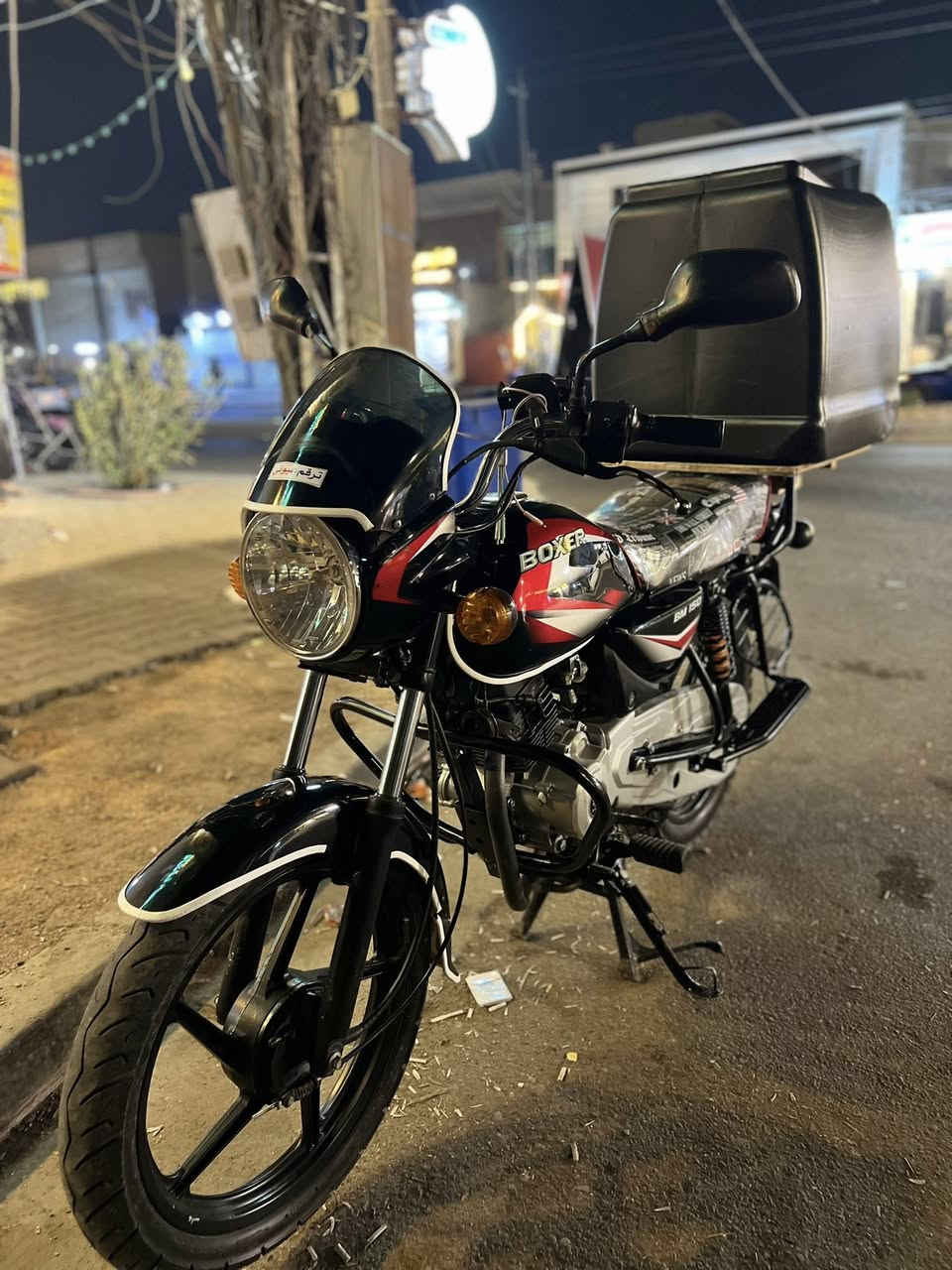 اسلام عليكم بوكسر كلاسك ماشيه 24 مرقم باسمي موديل22دراجه نضيفه جاهزه من كلشي سعر2500 رقم*********** مكاني بغداد
