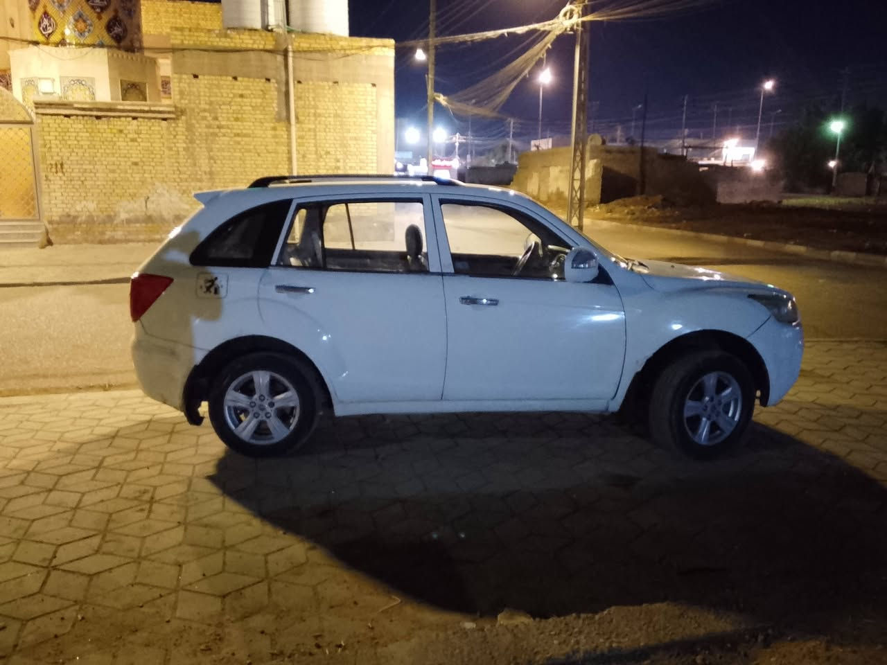 ليفان 2013 سنويه منتهيه كير عادي سعر 38 مكان السياره ميسان مغربه***********
