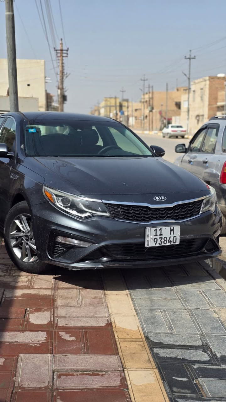 السلام عليكم  
ميا اوبتيما 19  امريكي  تصليح جوملغ  وصبغ قبق فقط بدون ايرباك  جديده  بجم كبس  مكينه 2400  ويل كب  تخم تاير  جديد بغداد   دولي  تحويل  
مكاني شطره   ماشيه 54 الف فقط 
ابسعر 138$
***********
***********
تحياتي
