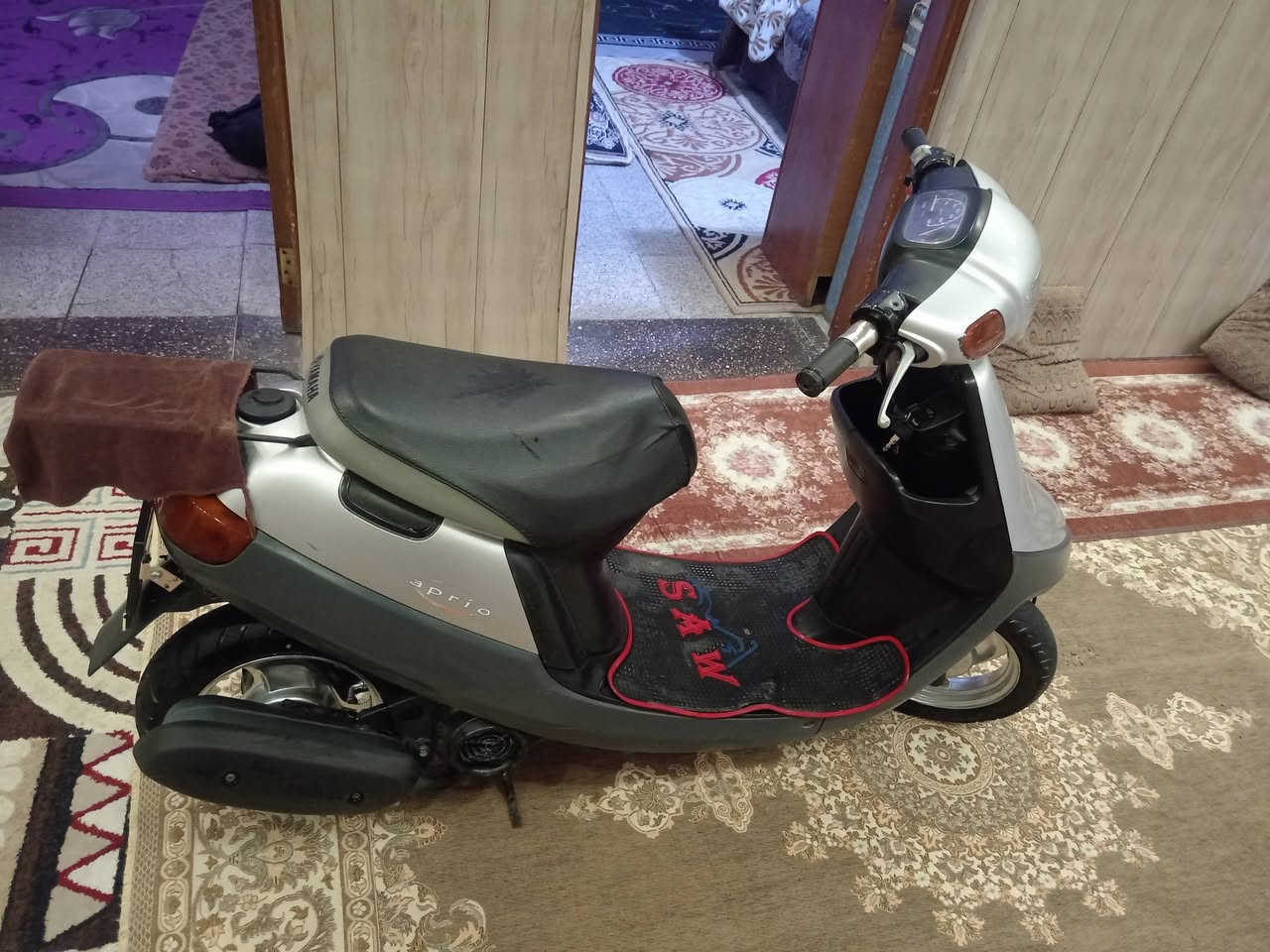 السلام عليكم
للبيع دراجه بطه مديل 2003
دبل سكلتر قفل اكسل جك صفح بلادي كفاله اي نقص ما بيه مكاني نجف رقمي ***********
