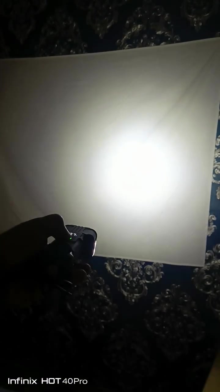 لايت ١٢لد وهورن وبوربنك شحن
سعر ٢٠


**إذا كنت صاحب هذا الإعلان وتريد حذفه لأي سبب، رجاءا أرسل رسالة إلى الدعم الفني**
