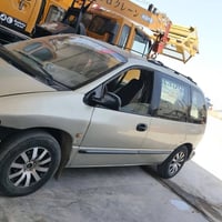 سياره دوج كرفان موديل 2000  بيع أو مراوس بسمي السياره 50وبيه مجال07723...