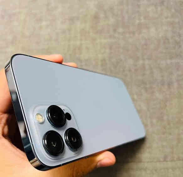 للبيع :-للجــناي 
ايفون 13برو max  
مكفووول وشرط الفحص.
نضافه100‎%. 
ذاكره 256
بطاريه95.   hs
السعر ٧٥٠ / مجال قليل بي
المكان تكريت
0776 074 0960
