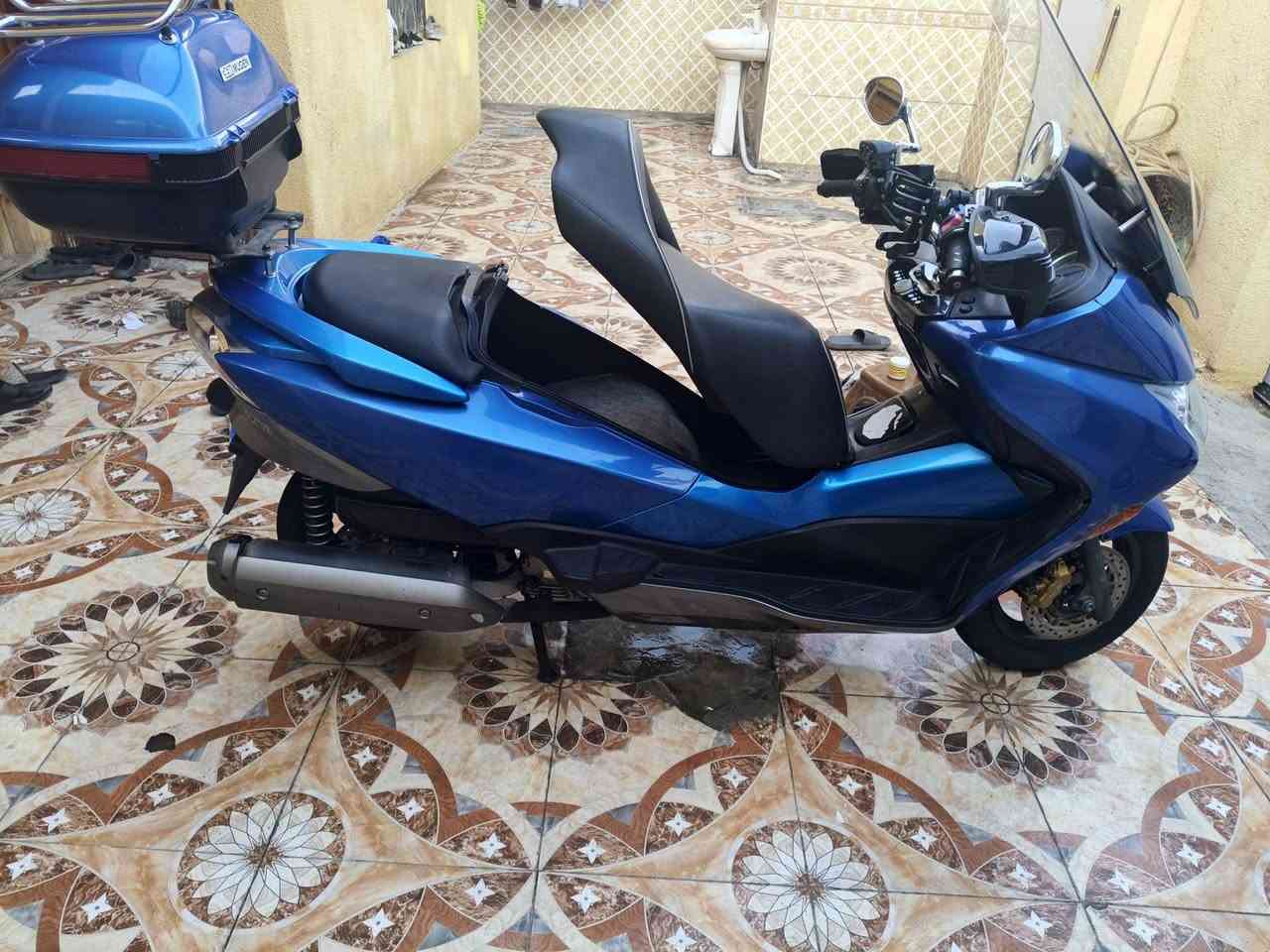 السلام عليكم فورزه صفر عشره للبيع مواصفات الدراجه
S7 ABS مسجل بلاد اواكس

منظومة زنون ياباني 

جامه طويله 

جنطه هونده 

مشيه 60الف 

ستان حساس 

كلوب جنطه 

الدراجه مصبوغة للجماليه

محرك وكلجات وكير وقايش مكفول كله بلاد

عنواني البصره القبله باقي التفاصيل وسعر على الخاص أو على الرقم 

***********بي واتساب عدم ذكر السعر للبعض الأنفس الضعيفة
