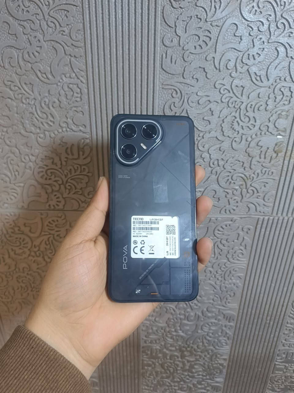 مرحبا تكنو بوفا 7 الترا ذاكره 256 رام 16 بطاريه 6000 دبل خط ببجي 120 فريم بصمه وجه واصبع شاشه 144 هرتز الجهاز مستبدل شاشه نوعيه وسط سلسه مكاني حله السعر 175 
***********
