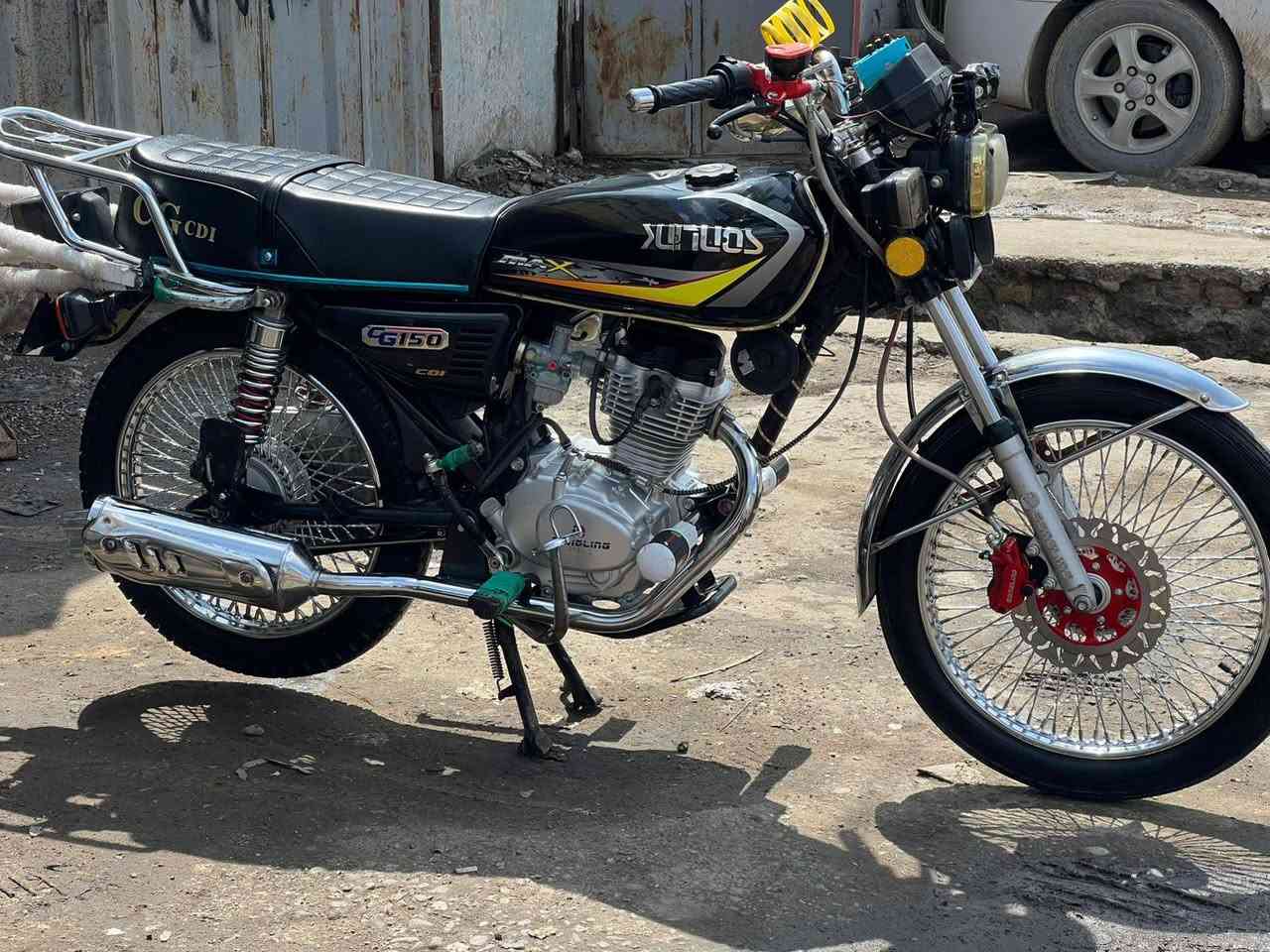 السلام عليكم دراجه لبيع موديل 2024مبدل بيه بس ولفات عله ايدي شراي تعال واذا موشراي لتعبني السعر 525وبي مجال لطيبين اتواجد واتساب وخاص رقم الهاتف ***********
