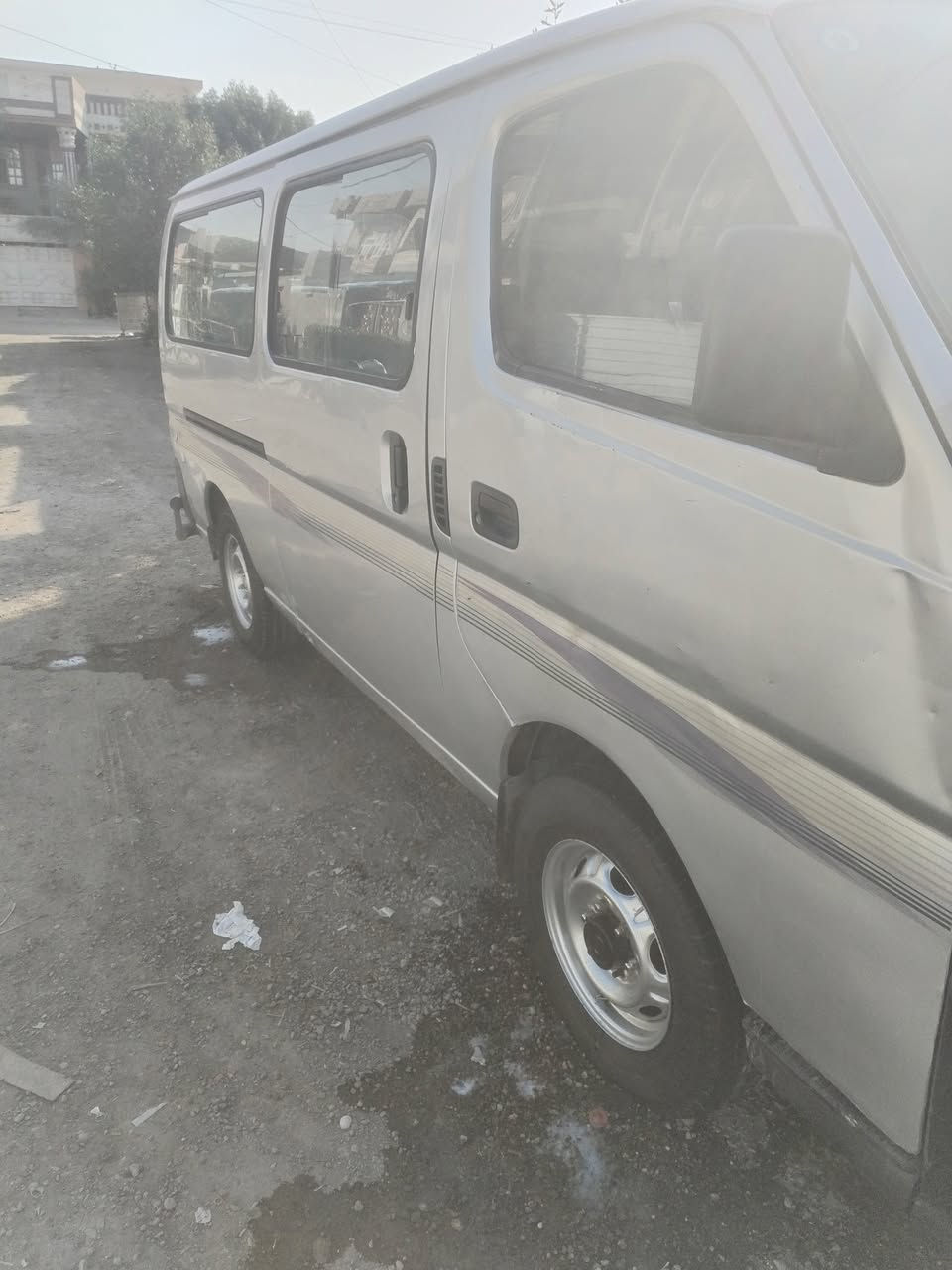 نيسان يورفان مديل 2009 مكينا بيهاا مال ونجي ديلكو تبريد شغال
نقصهاا اي شي السعر 118وبيهاا مجال بصيط ***********
