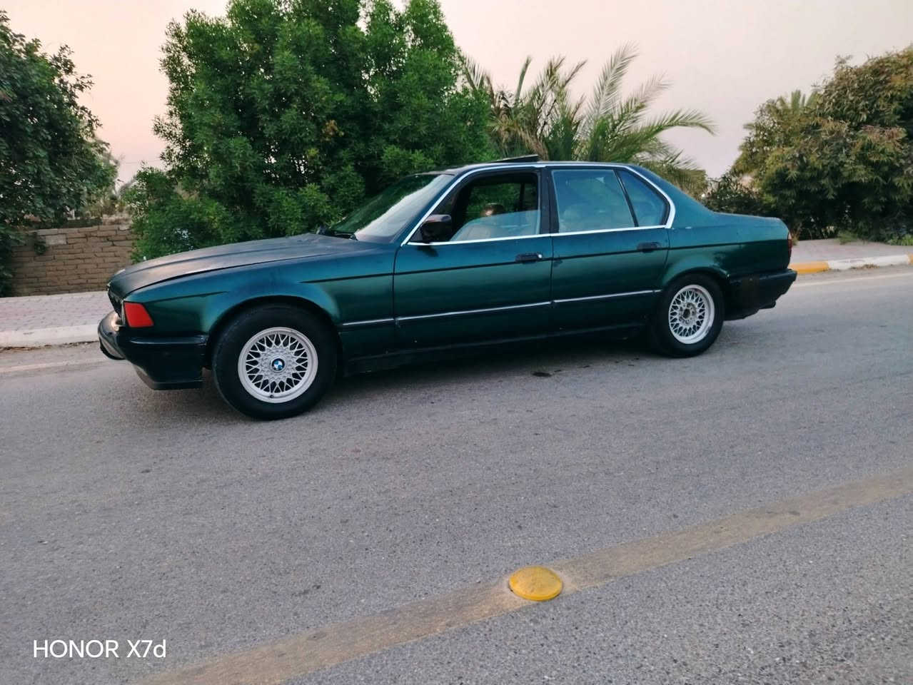 السلام عليكم 735موديل 1992فول مواصفات دبل ايرباك غرفه ملكي دبل جكمجه مكينه شرط ماتسمع صوتها مال شركه مكفوله كير يخبل مكفول شرط مكفوله من الخياس ولظربه تبريد ثلج صدر جديد أمامي وخلفي كهربائيات كلها شغاله وبلاديه شركه نوزلات مصطره فيت بم كله جديد السياره جاهزه مابيها كل نقص فتحه شغاله طكتين مسجل مضخم صوت فول السياره جديده بمعنه الكلمه رقم بغداد السعر مناسب 37وبيها مجال ***********
