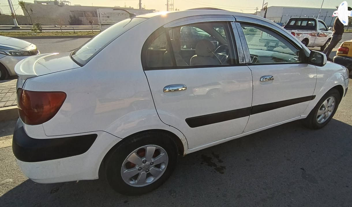 سلام عليكم ورحمة الله وبركاتة
كيا ريو للبيع موديل2010خليجي
رقم 17المثنى بأسم أخوي 
مكان السماوة، الاستفسار اتصال عل رقم ***********
