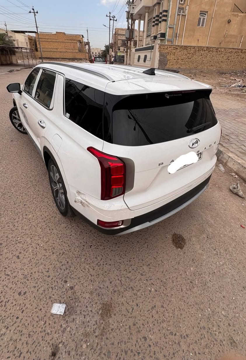 السلام وعليكم جمعة مباركة للجميع
للبيع هيونداي بالسيد Hyundai PALISADE 2021 وارد كوري 
فوووول مواصفات مزوعة السيارة رقم اربيل الجديد بأسم شركة فراس الحمداني تحويل او وكالة حاضر ممشى 50,000 الف سيارة جديدة بمعنى الكلمة كفاااالة عامة ما عدا الدعامية الامامية بيها طخة ومبدلة من كوريا وبالخير ع الياخذها السيارة سابقاً مضمومة وعندي صورها 
للاتصال *********** مكان السيارة البصرة
السعر 285
