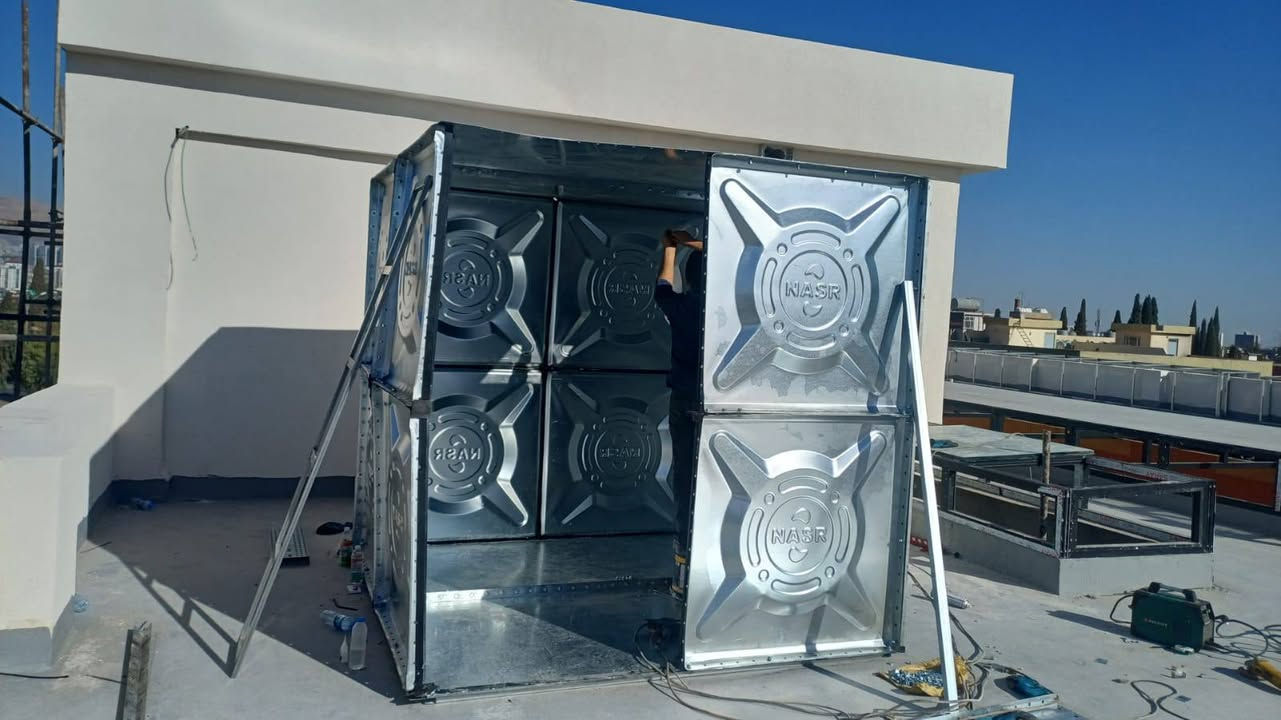 کارگە ی تانکی محمد زیارە تی
(جملە ) (موفرد)..

بۆداواکردن تکایە تێلیفۆن بکە ن یان نامە بۆپە یچ بنێرن 
وەلا می کۆمێنت نا درێتە وە..
کارگە ی تا نکی محمد زیارە تی بۆدرست کردنی ھە موو جۆرە تانکیە کی ٸاو و نە وت وگاز بە ھە موو قا بارە ی گە ورە و بچوک ..

🔵تانکی (600)لتری 3بە رمیلی گێچ 16 و18

🔵تانکی (1000)لتری 5بە رمیلی گێچ16و18
🔵تانکی (1400)لتری7بە رمیلی گێچ 16و18
🔵تانکی (1800)لتری9بە رمیلی گیچ 16و18
🔵تانکی (2800)لتری 14بە رمیلی گیچ 16و18
🔵تانکی( 3800)لتری 18 بە رمیلی گیچ16 و 2ملیمی 
🔵تانکی (4600)لتری 23بە رمیلی گیچ 16 و 2 ملیمی
🔵تانکی (5600)لتری 28 بە رمیلی گیچ 16و 2 ملیمی
🔵تانکی (1000)لتری 50بە رمیلی 2ملیمی 3ملیمی 
🔵تانکی (1500)لتری 75بە رمیلی 2ملیمی 3ملیمی 
🔵تانکی (20000)لتری 100بەرمیلی 2ملیمی 3ملیمی 
🔵تانکی( 30000)لتری150بە ر میلی 3ملیمی 4 ملیمی 
🔵تانکی (40000)لتری 200بە رمیلی 4ملیمی 5ملیمی 
🔵تا نکی(50000)لتری250بە رمیلی 4 ملیمی 5ملیمی 
🔵تانکی (100000)لتری 500بە رمیلی 5 ملیمی 

وە خۆرەھا قە بارەی تری تانکیمان لا دە ست دە کە وی بە نر خێکی زۆرگونجاو تانکی شە ریکات و معمە لا و کیلگە و مزارا عە کە نتا ن بۆ ھە موو شارە کانی  کوردستان و عیراق 
تە نھا لای ٸێمە تانکییە کانما جیا وا زە 

🔵دە رگای تانکییە کە گە ورە ترە کە دە توانری بچیتە بۆ 
ھە ر کا رێکی پێو یست یاخووێن کردنە وە..
🔵قە درمە ی ھە یە لە دە رەوە  ولە ژورەوە ۔
🔵بۆیاخ کراوە لە ژوورەوەلەدە رە وە کە دژە ژە نکە و کە وە دە کا ت تا نکییە کە بە خا وین و بۆ ما وە ە یاکی زیاتر بمێنێتە ..
🚩نا ونیشانی کا رگە ی تانکی محمد زیا رە تی 

ھە ولێر شە قامی کۆرنیش نزیک وە زارە تی پێشمەگە.
ھە ولێر پیشە سازی  با کوور .
📱ژمارە ی مۆبا یل 
کۆڕیک *********** محمد زیا رە تی 
کۆڕیک ***********وە ستا ھە لمە ت 
زین***********محمد زیا رە تی 
زین ***********وە ستا ھە لمە ت 

کا رگە ی تانکی محمد زیا رە تی
