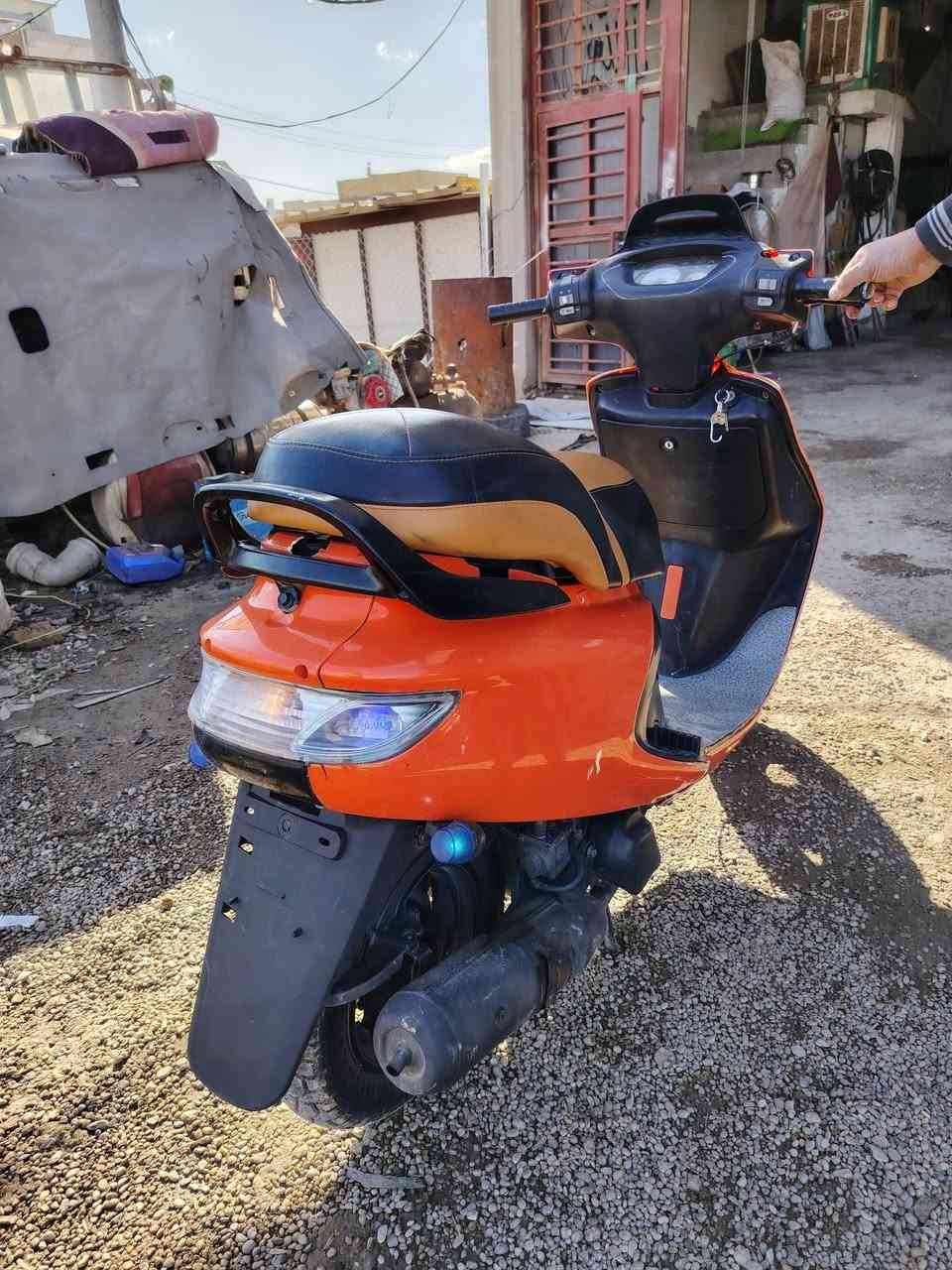 عله بركه الله دراجه فراشه للبيع نكره سلف مكينه حاويه كهربائيات كلها شغاله لا ستفسار لاتصال ***********
