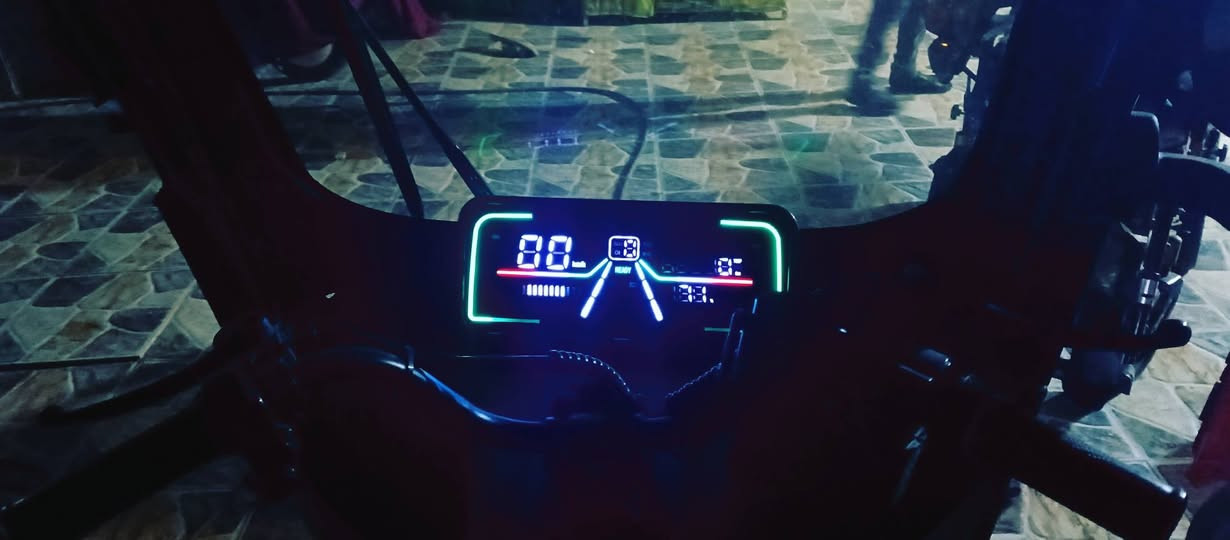 دراجة نضيفة استعمال قليل السعر 800 وبيها مجال ‏ ‪***********‬‏ واتساب
