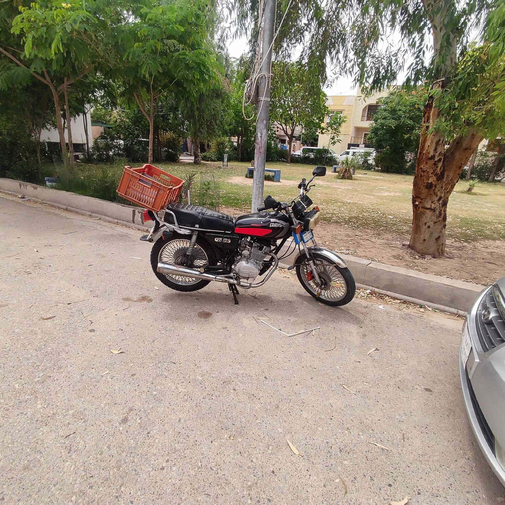 ئەم ماتورەمان هەیەبوفرشتن بینچ گێرە بەشەرت مودێل2020
نرخ000 375هەزارە ژم ***********
