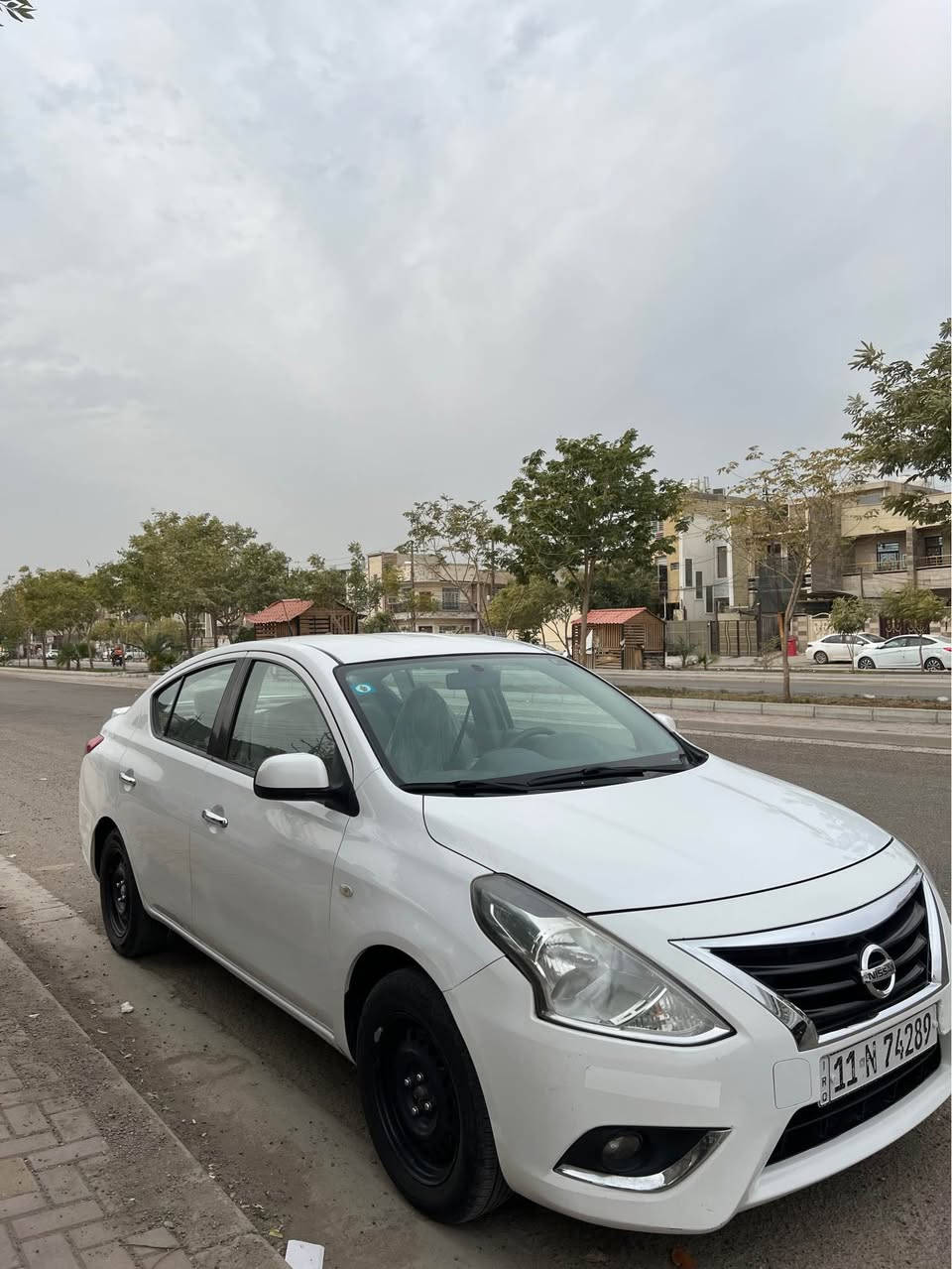 سني هندي خليجي للبيع او مراوس موديل 2021 
مكفوله عدا بارد بسيط 

سونار بالمنشور

______رقم بغداد بغداد___
هزه جديده 
مكفوله من الصبغ ما عدا بارد بسيط 
سياره نضيفه تاخذها مذب لو ربع عليها 
بليته زركة 
تحكم ستيرن 
شاشة اندرويد 
تخم تاير جديد  و دسكات جدد 
باتري جديد 
تبريد تدفئة بلادي 
مكينه وكير مكفولات 

ماشيه 88 الف قابل للزياده  

مكاني بغداد حي الجهاد 
***********  علي 

السعر 118 ورقه .. 11,800 دولار بغداد, العراق
