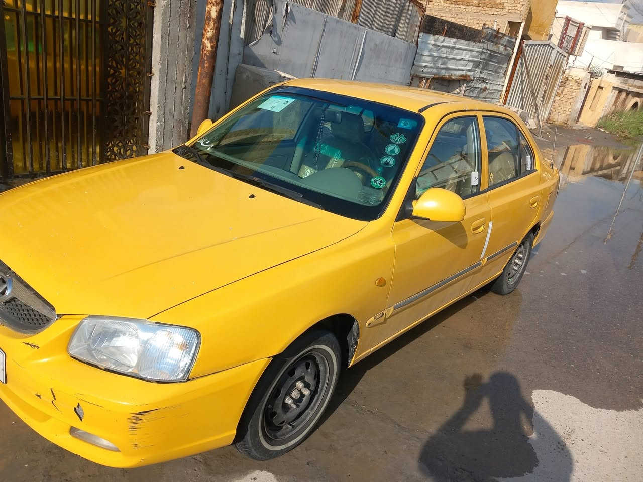 السلام عليكم
فيرنا موديل ٢٠١٥ سياره جاهزه كل نقص مابيها طختها بس بالجاملغ الخلفي بدون دواخل رقم انكليزي  السياره بأسمي مصفره هيئه غرامات المكان بغداد حسينيه الراجديه السعر ٦٨ وبيها مجال  
الرقم للاستفسار :  ***********
