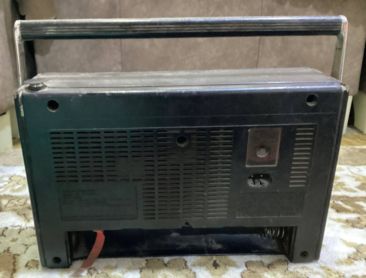 للبيع راديو مسجل ناشونال باناسونيك الياباني الاصلي (ما اعرف اذا شغال او عاطل) الشراي يقيم بما يرضي الله ونتفاهم ان شاء الله


**إذا كنت صاحب هذا الإعلان وتريد حذفه لأي سبب، رجاءا أرسل رسالة إلى الدعم الفني**