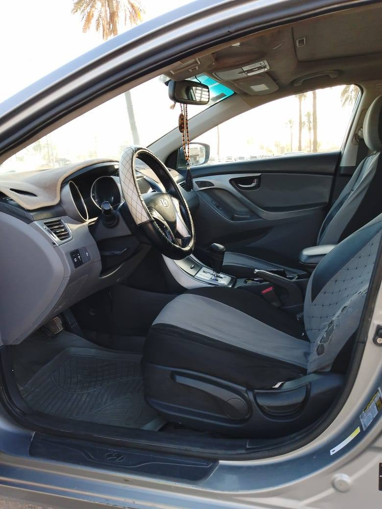 سلام عليكم النتره 2012 فول مواصفات بصمه تحكم ستيرن شاير بل مري سياره فول الحادث جاملغ الم السايق مبدل وبيهه باردات سياره صدل حداديه جديد المحرك 1800 دوش السعر 100 وبيهه مجال الطيبين  العنوان بغداد ابو غريب  رقم الهاتف ***********
