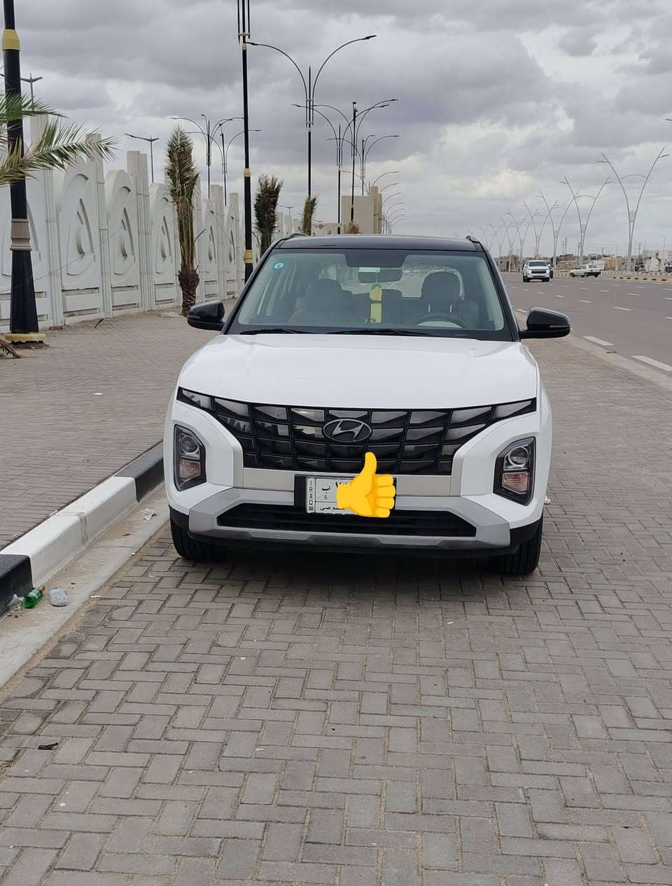 السلام عليكم  
هونداي كَريتا 
 للبيع  Hyundai Creta 2024 
 المواصفات:
• محرك 1500 سي سي اقتصادي (دبل نوزل)
• تشغيل بصمة + دخول ذكي
• فتحة سقف
• نظام قيادة متعدد (5 وضعيات)
• تجهيزات حديثة مريحة وعملية

 الحالة:
• المشي: 16,000 كم فقط
• استخدام شخصي — نظافة عالية جداً
• خالية من المشاكل، جاهزة للاستخدام مباشرة
• باسمي وقابلة للنقل الفوري
اوتو هولد
مرايا كهربايه 
 السعر: 175 $
(قابل للتفاوض ضمن المعقول للجادين فقط)
 الموقع: [البصرة - القبلة ]
 التواصل: [*********** ]
