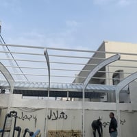 ☀️ تحمي من الشمس وتعزل المطر.. وبلمسة هندسية راقية! 🌧️  من أعمالنا الم...