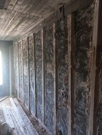 يوجد كادر من الفلوجة  خلفات جص وبياض. ولبخ خارجي. تصفير داخلي واجهات  ...