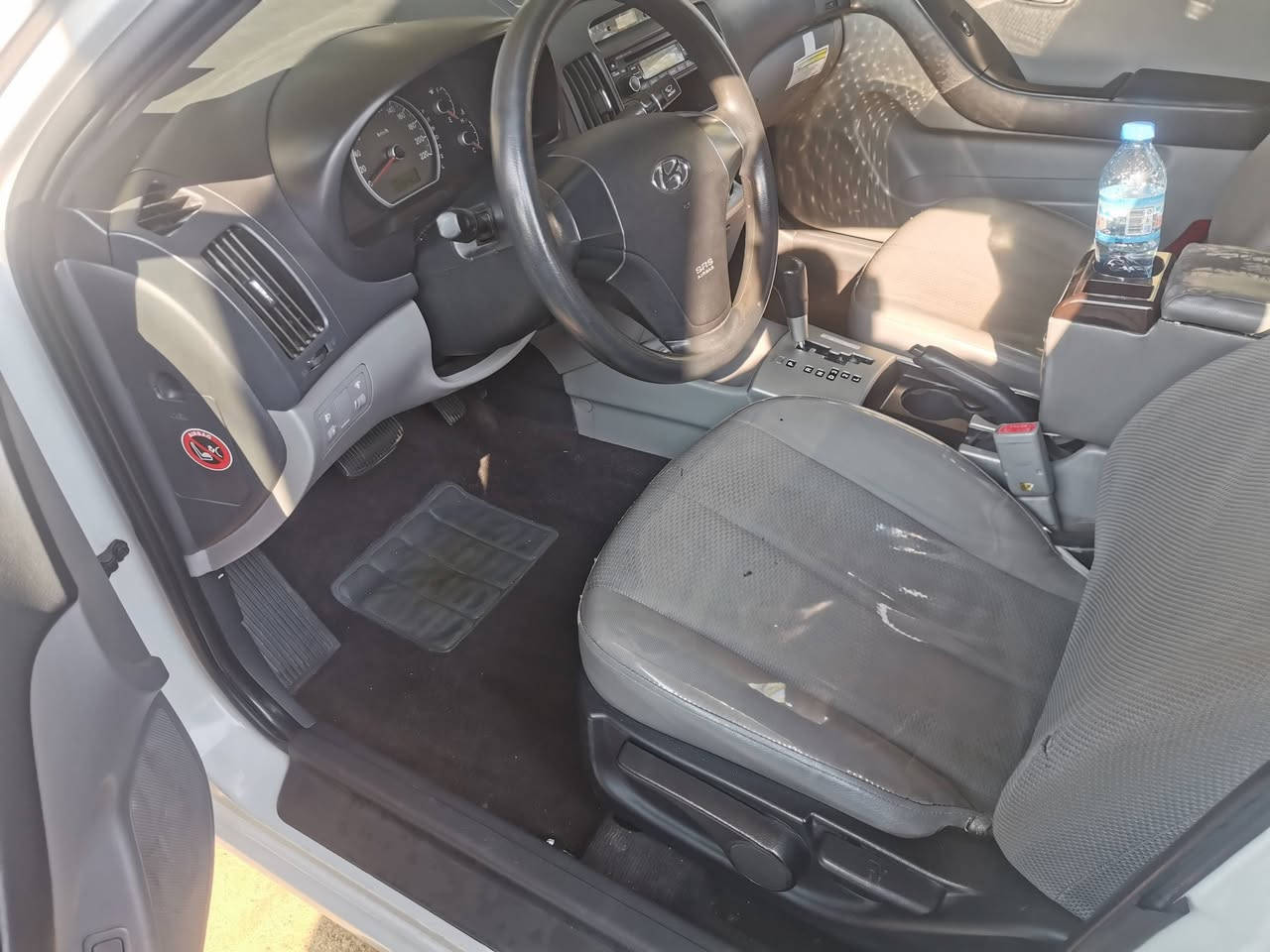 السلام عليكم النترا 2009 خليجي ماشيه 123 حقيقي بيهه صبغ بس الدوسات وبيهه بارد بصيط كلش 
محرك 1600 دكشن عالي بغداد الجزيره السياحيه
120$ 
***********0
